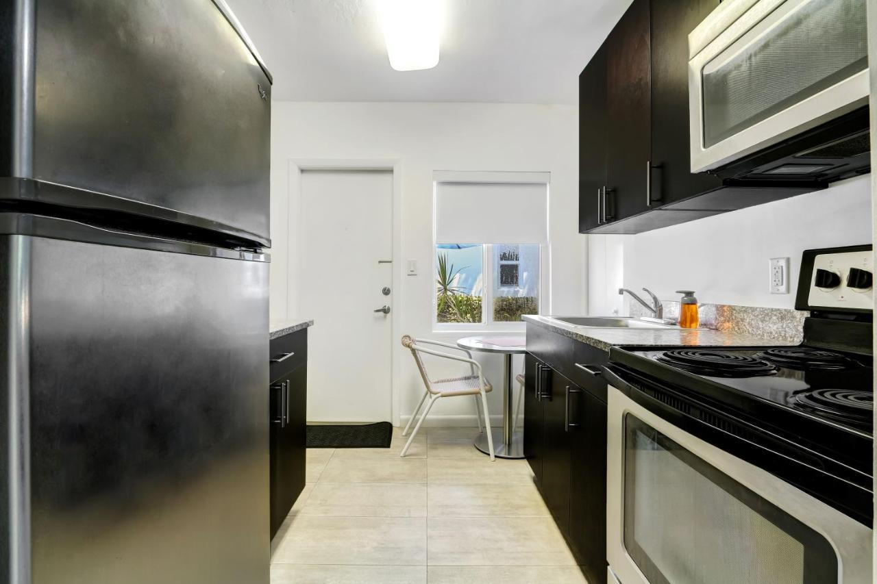 Cottages El Portal Miami Exteriör bild